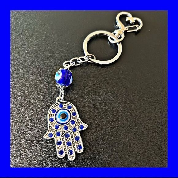 NWOT. Hamsa Hand with Evil Eye Protection 🪬 🧿 Keychain/Accessory. - Picture 1 of 8